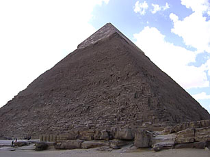 footsteps-inegypt-the-great-pyramids-of-giza-3