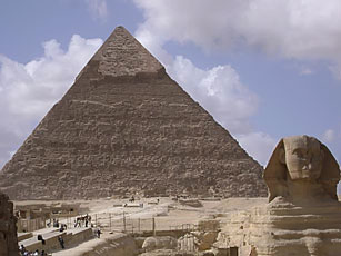 footsteps-inegypt-the-great-pyramids-of-giza-4