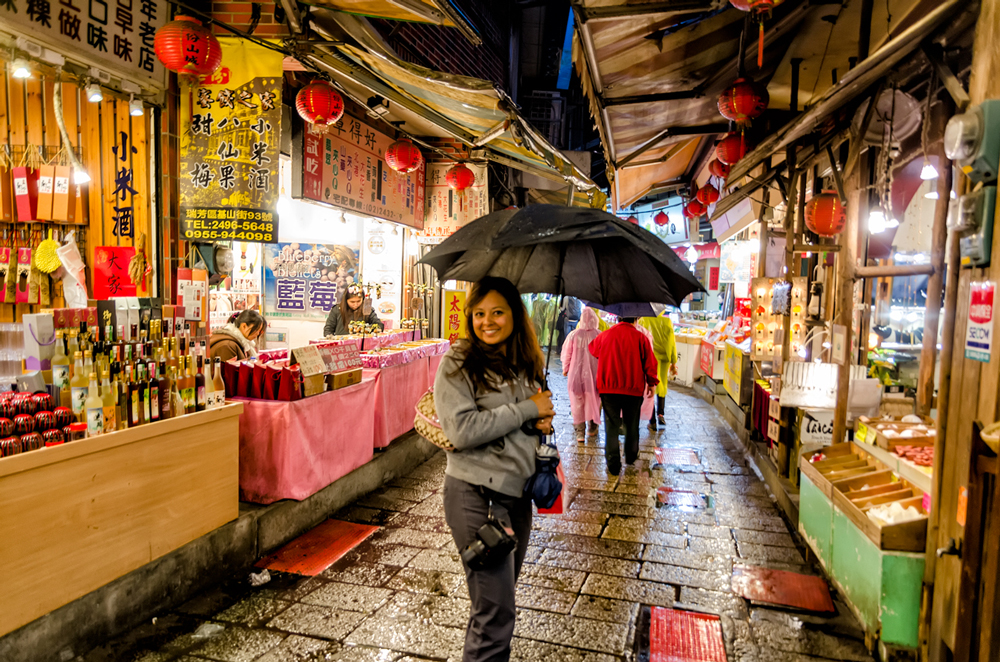 Finding shelter in the streets of Jiufen