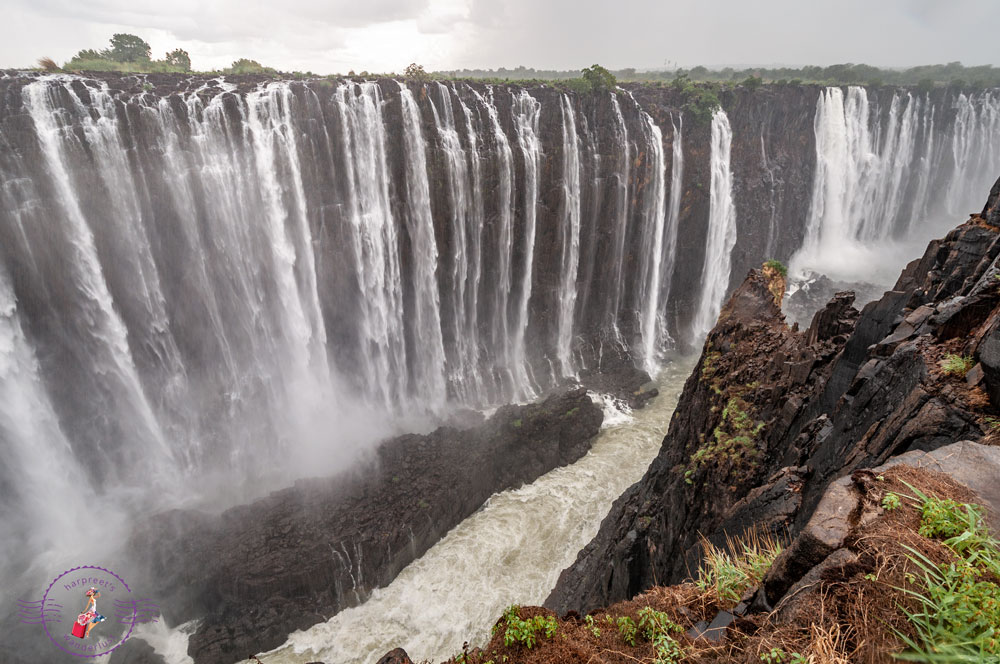 The gushing Victoria Falls, Zimbabwe