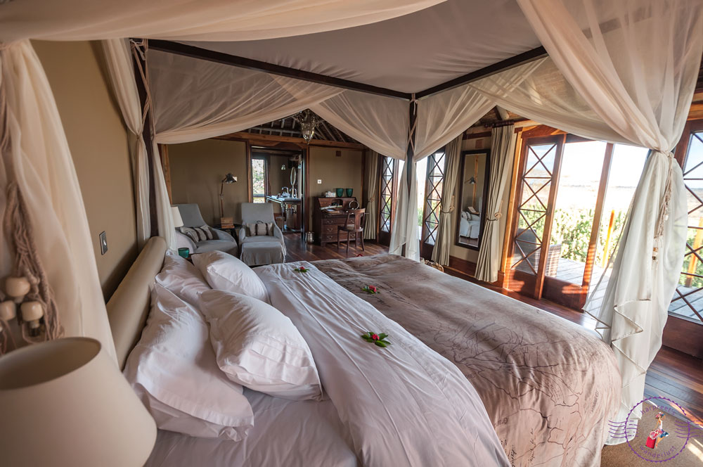 The king size bed in our beautiful villa